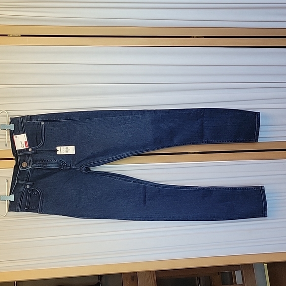 NWT - Express Jean's "Denim Perfect Ankle Legging Mid Rise" Size 4R - Picture 3 of 3